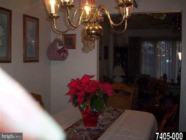 815 Stonewood Road York, PA 17402 - Photo 8 of 29 Gallery Image 8