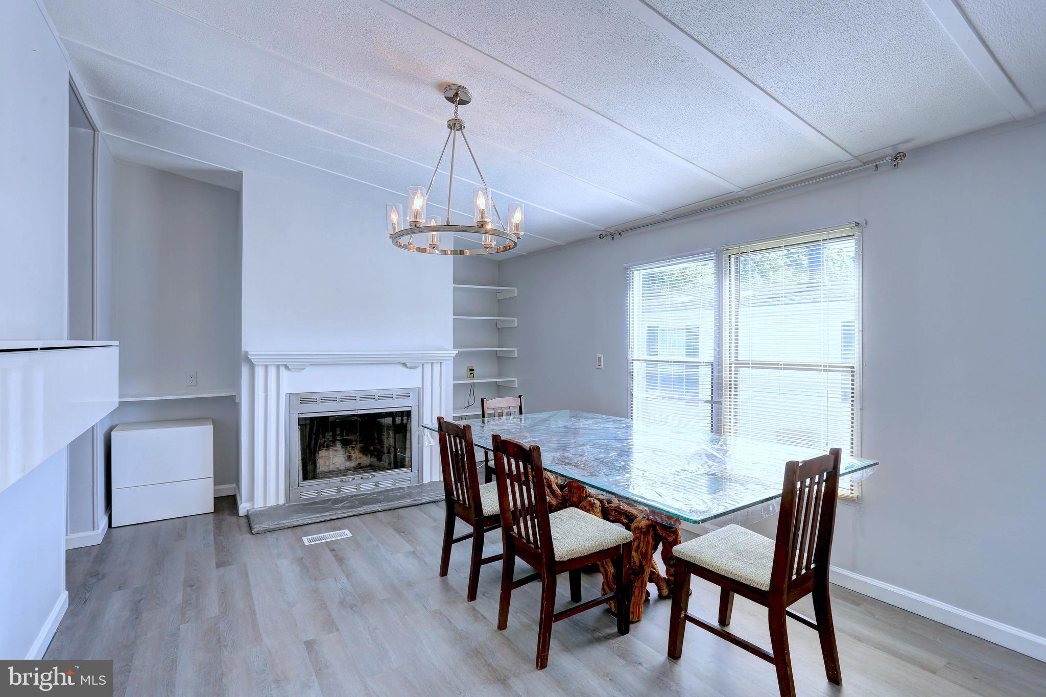 8353 Ashwood Road, Unit 8353 Jessup, MD 20794 - Photo 10 of 43 Family Room/Dining Area