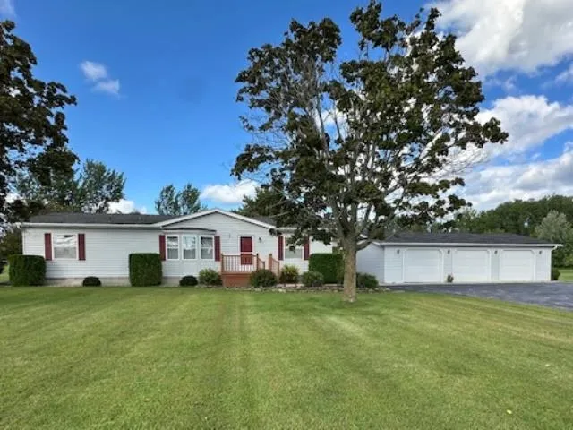 $310,000 | 3230 Dienberg Lane, Oconto, WI 54153