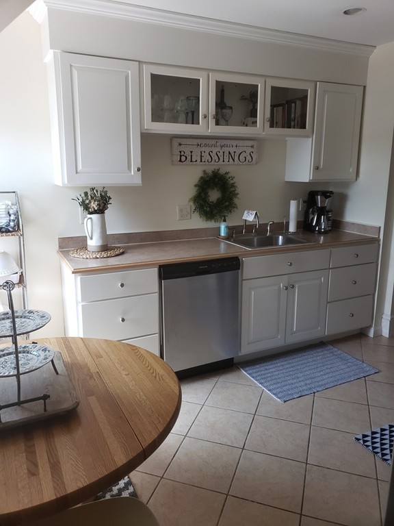 8 Hadwen Road Worcester, MA 01602 - Photo 21 of 26 Gallery Image 21