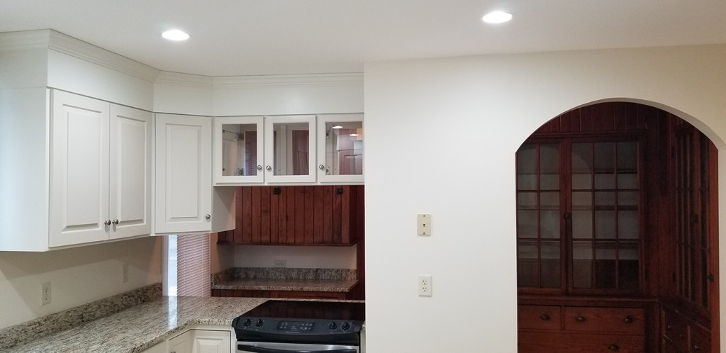 8 Hadwen Road Worcester, MA 01602 - Photo 8 of 26 Gallery Image 8