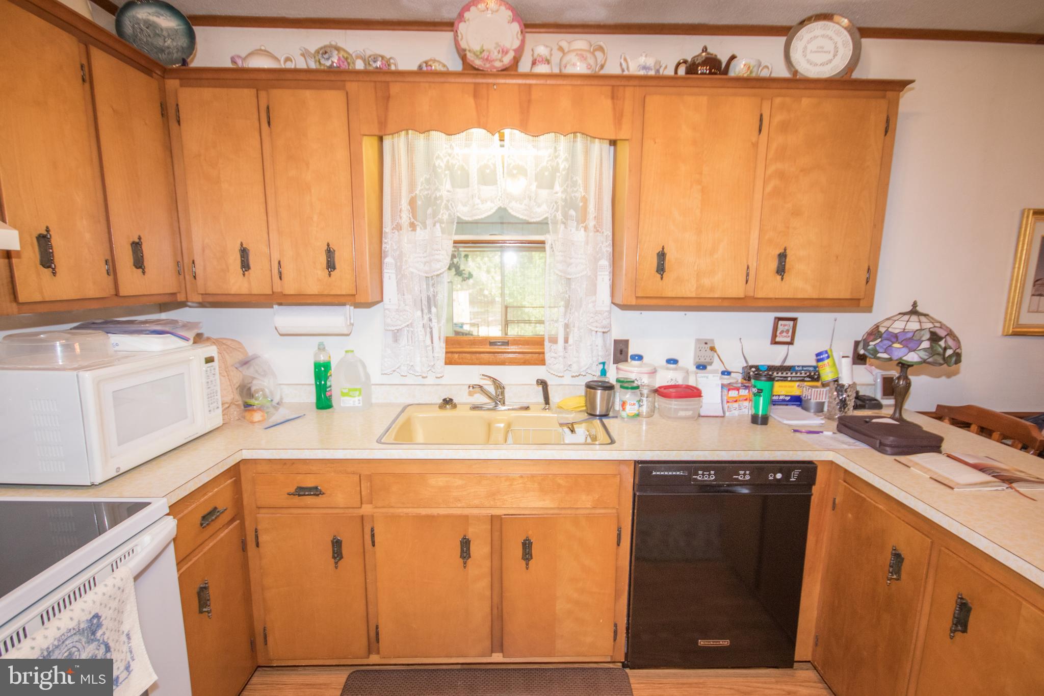 5079 Manokin Road Crisfield, MD 21817 - Photo 14 of 35 Kitchen
