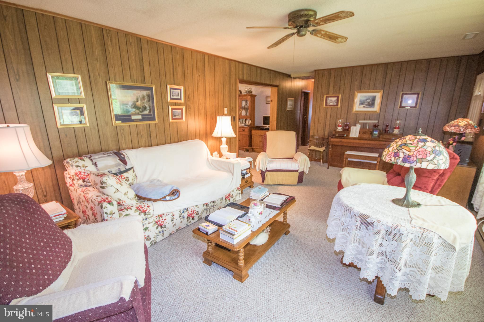 5079 Manokin Road Crisfield, MD 21817 - Photo 7 of 35 Living Room