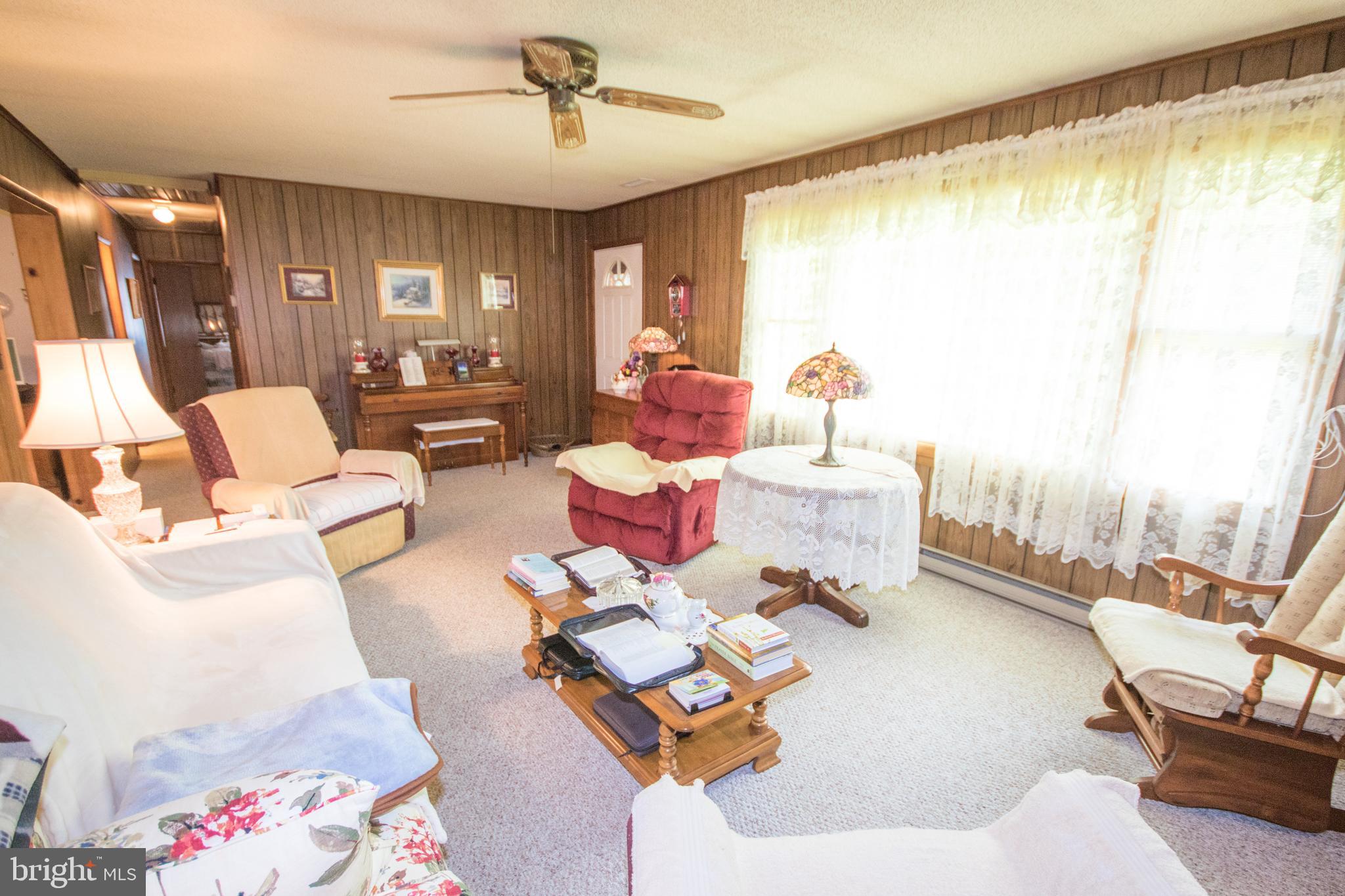 5079 Manokin Road Crisfield, MD 21817 - Photo 8 of 35 Living Room