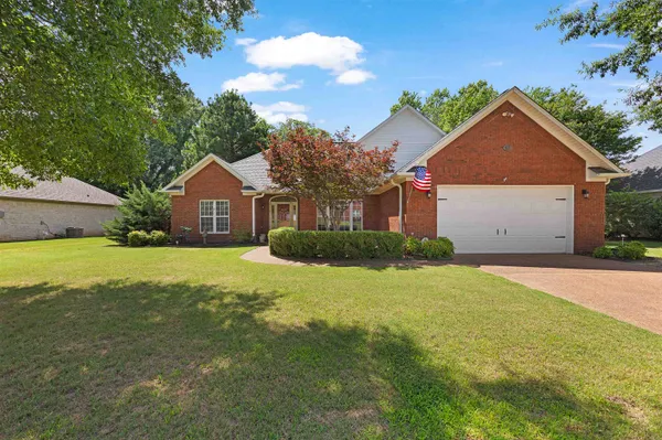 $345,000 | 98 Wentworth Drive, Jackson, TN 38305
