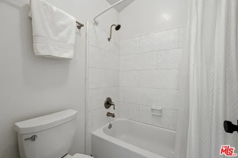 $935,000 | 3665 Empire Drive, Unit 1, Los Angeles, CA 90034