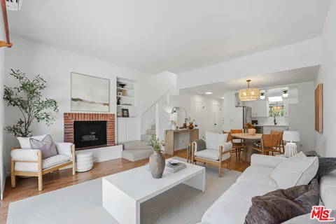 $935,000 | 3665 Empire Drive, Unit 1, Los Angeles, CA 90034