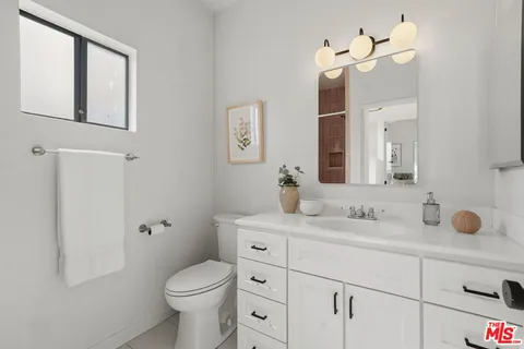 $935,000 | 3665 Empire Drive, Unit 1, Los Angeles, CA 90034