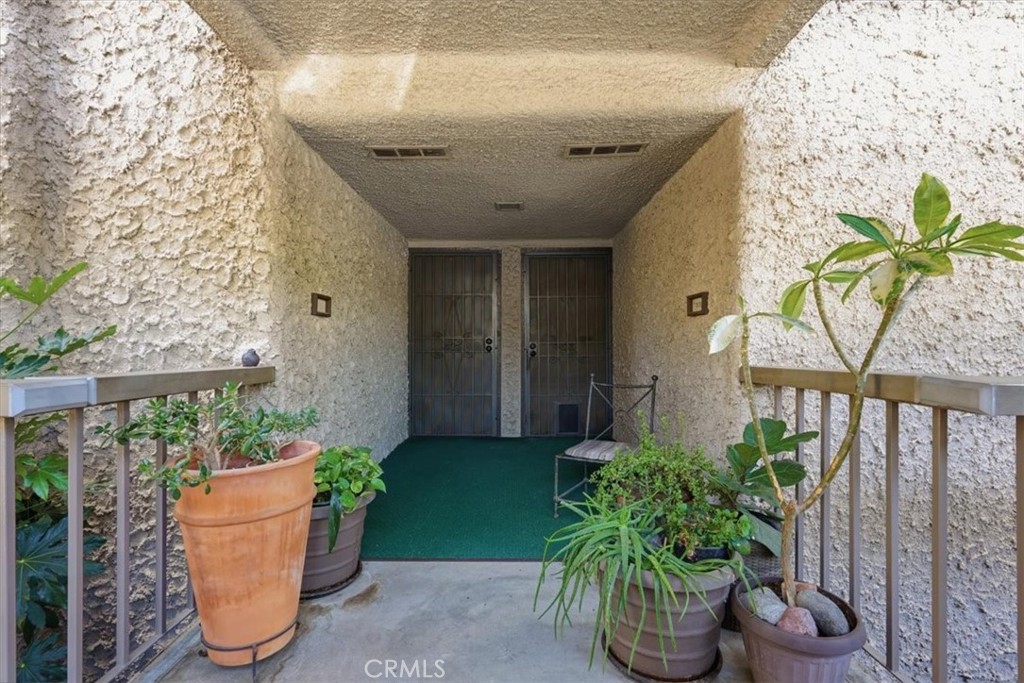 5555 Canyon Crest Drive, Unit 2F Riverside, CA 92507 - Photo 5 of 29