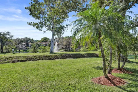 $549,000 | 6010 Petaluma Drive, Boca Raton, FL 33433