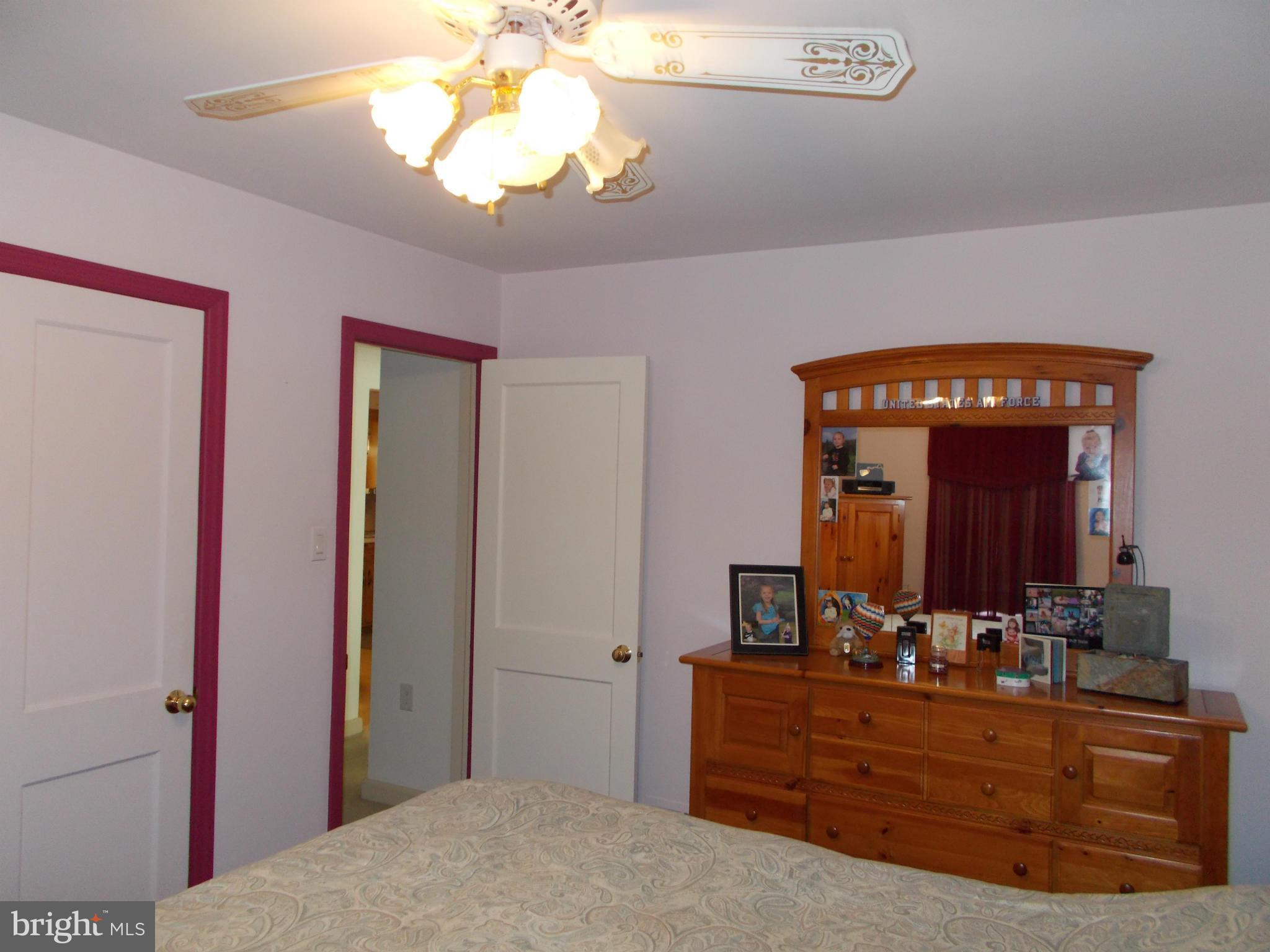 89 Nottingham Road Hagerstown, MD 21740 - Photo 12 of 28 Bedroom (Master)