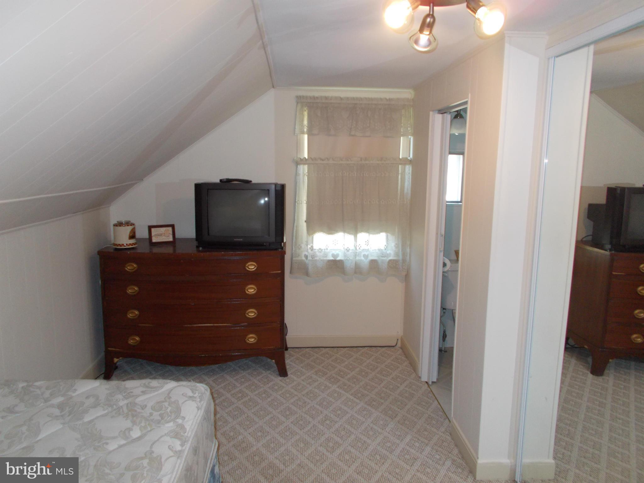 89 Nottingham Road Hagerstown, MD 21740 - Photo 16 of 28 Bedroom