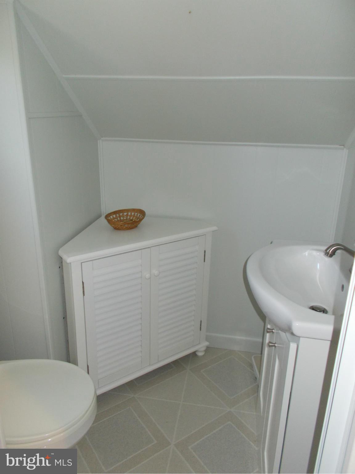 89 Nottingham Road Hagerstown, MD 21740 - Photo 17 of 28 Bath