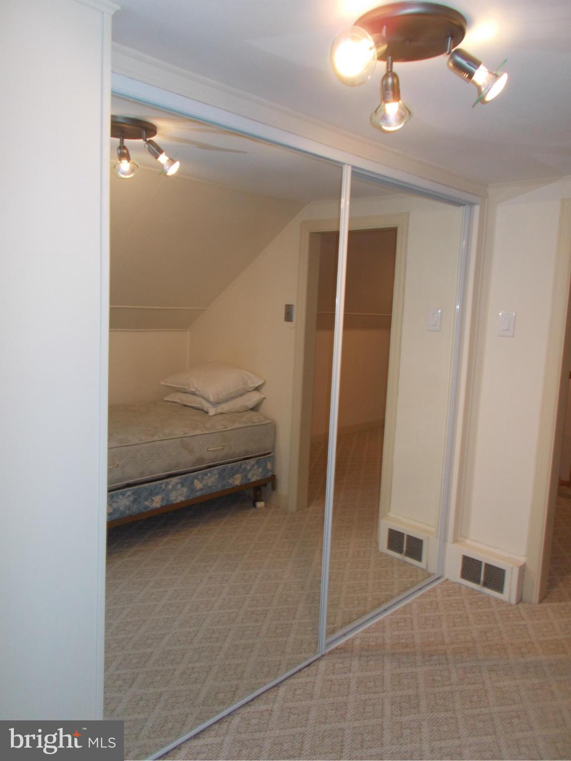 89 Nottingham Road Hagerstown, MD 21740 - Photo 19 of 28 Bedroom