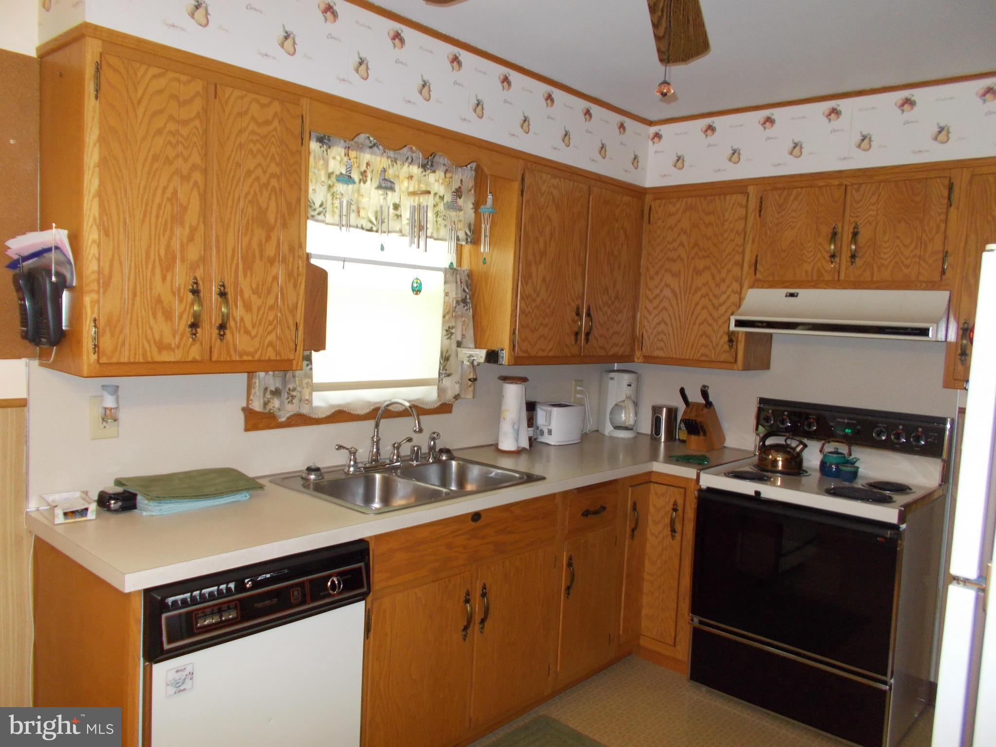 89 Nottingham Road Hagerstown, MD 21740 - Photo 6 of 28 Kitchen