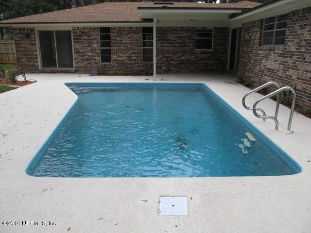 1403 Pinewood Road Jacksonville Beach, FL 32250 - Photo 12 of 34 030