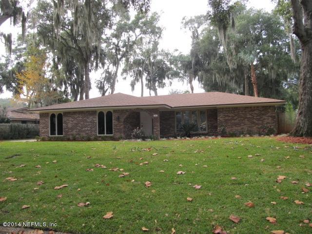 1403 Pinewood Road Jacksonville Beach, FL 32250 - Photo 2 of 34 017