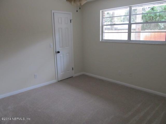1403 Pinewood Road Jacksonville Beach, FL 32250 - Photo 29 of 34 049