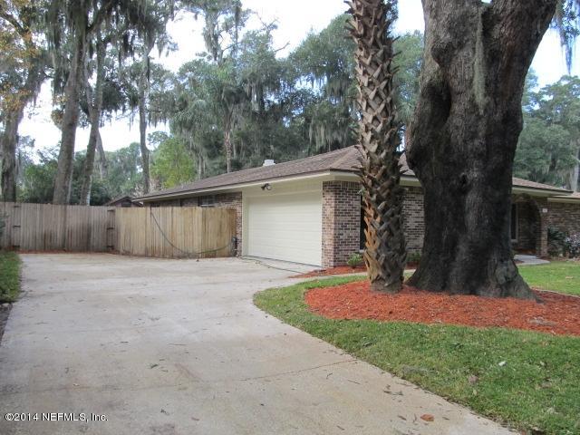 1403 Pinewood Road Jacksonville Beach, FL 32250 - Photo 7 of 34 023