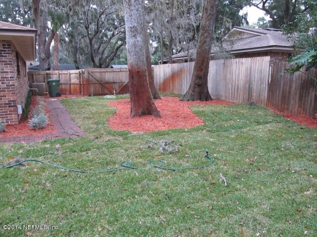 1403 Pinewood Road Jacksonville Beach, FL 32250 - Photo 10 of 34 028