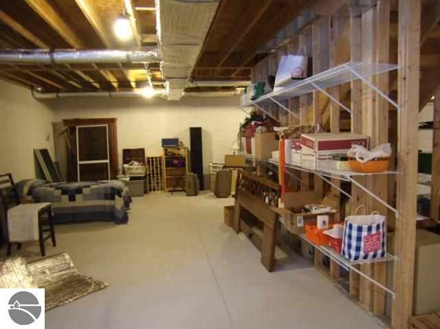 490 Eastman Road Beulah, MI 49617 - Photo 32 of 44 1741931-31.JPG