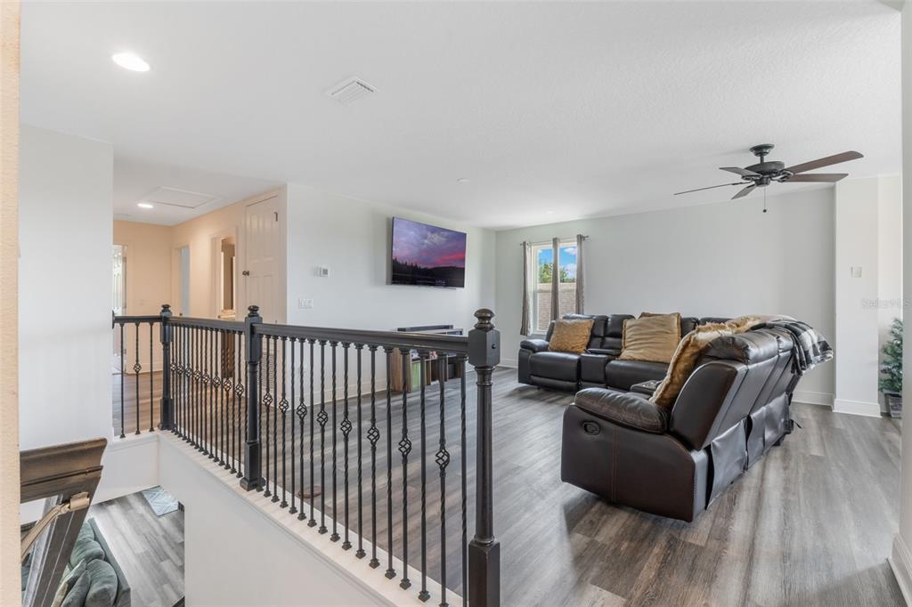 1108 Cavender Creek Road Minneola, FL 34715 - Photo 25 of 54 a living room with furniture
