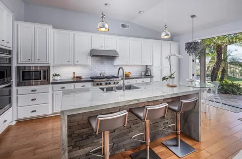 $2,299,000 | 3428 Camino Corte, Carlsbad, CA 92009