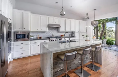 $2,299,000 | 3428 Camino Corte, Carlsbad, CA 92009