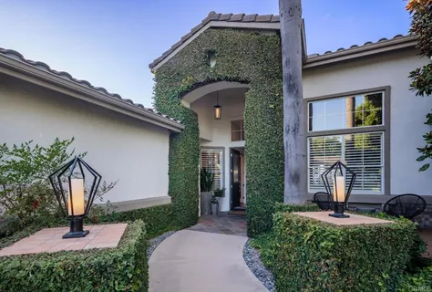 $2,299,000 | 3428 Camino Corte, Carlsbad, CA 92009