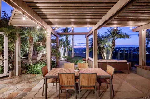 $2,299,000 | 3428 Camino Corte, Carlsbad, CA 92009