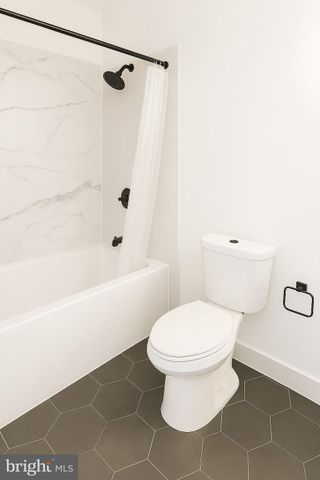 $1,070,000 | 16 Q Street Northeast, Washington, DC 20002