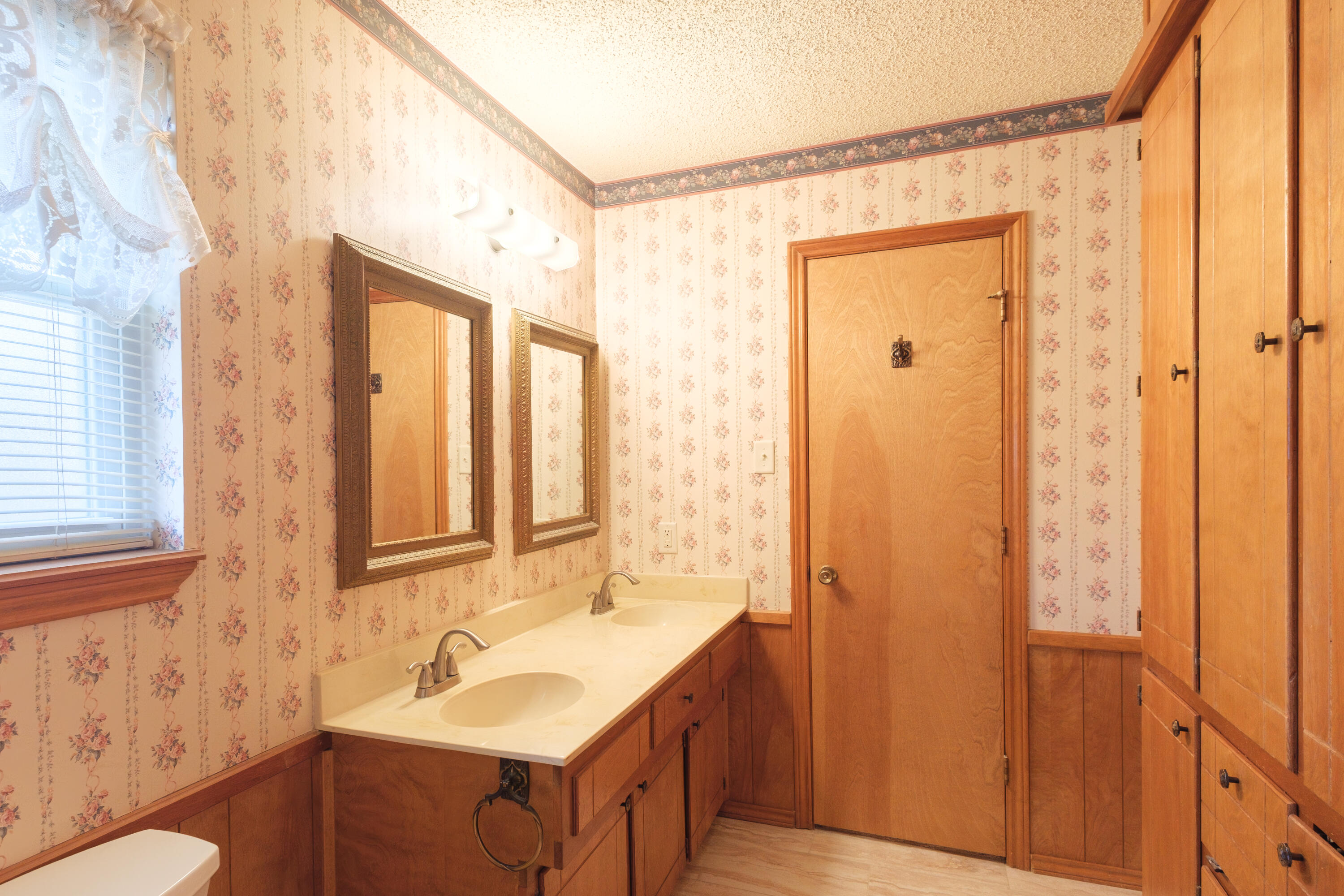 5405 73rd Street Lubbock, TX 79424 - Photo 24 of 27 Room2_halfBath