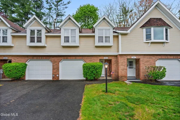 $199,900 | 3019 Squire Boulevard, Guilderland, NY 12159