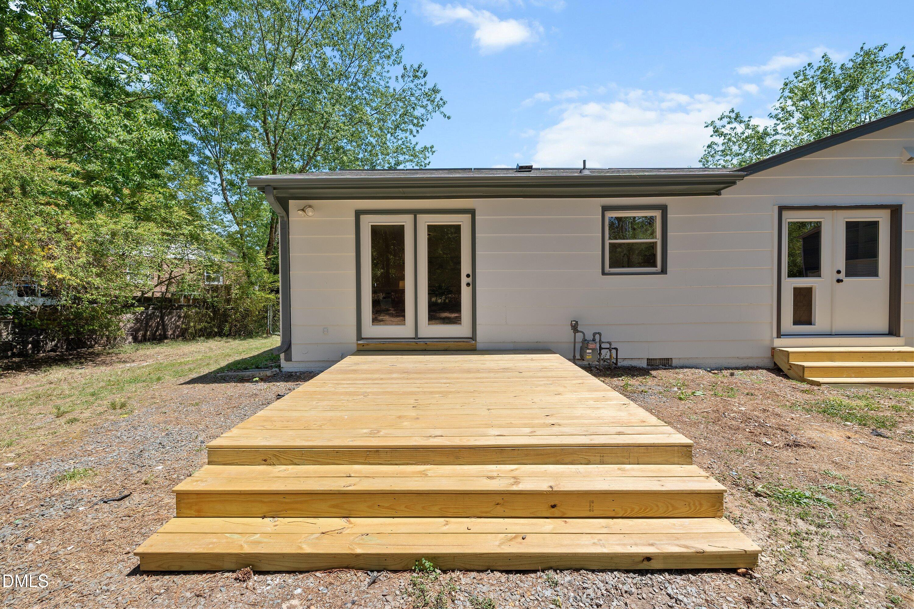118 Temple Lane Durham, NC 27713 - Photo 38 of 44 Deck