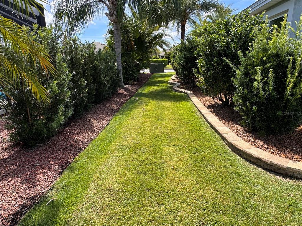 1092 Incorvaia Way The Villages, FL 32163 - Photo 42 of 45