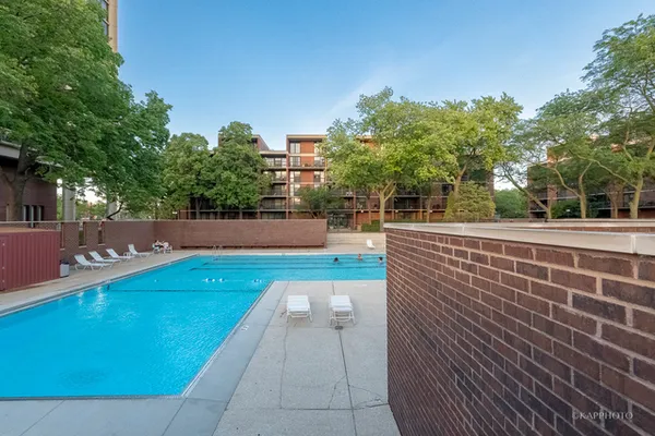 $155,000 | 2901 South Michigan Avenue, Unit 505, Chicago, IL 60616