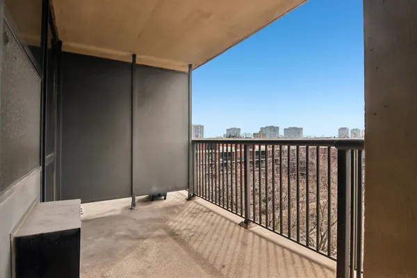 $155,000 | 2901 South Michigan Avenue, Unit 505, Chicago, IL 60616