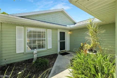 $315,000 | 14875 Crescent Cove Drive, Fort Myers, FL 33908