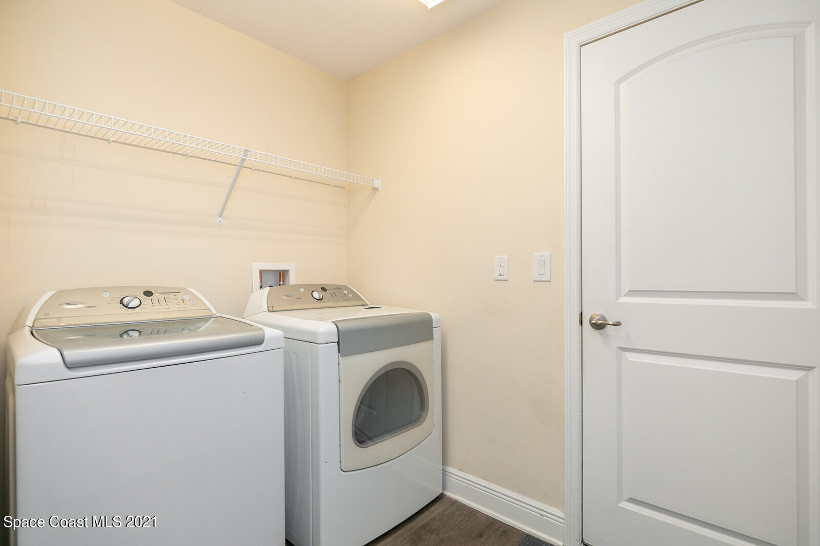 953 Ray Road Southeast Palm Bay, FL 32909 - Photo 22 of 27 Laundry Room