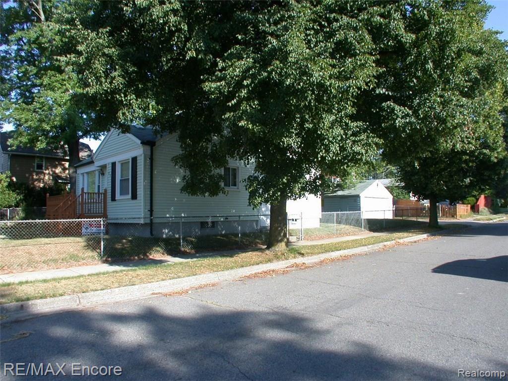 85 East Rutgers Avenue Pontiac, MI 48340 - Photo 43 of 48 DSCN6255.JPG