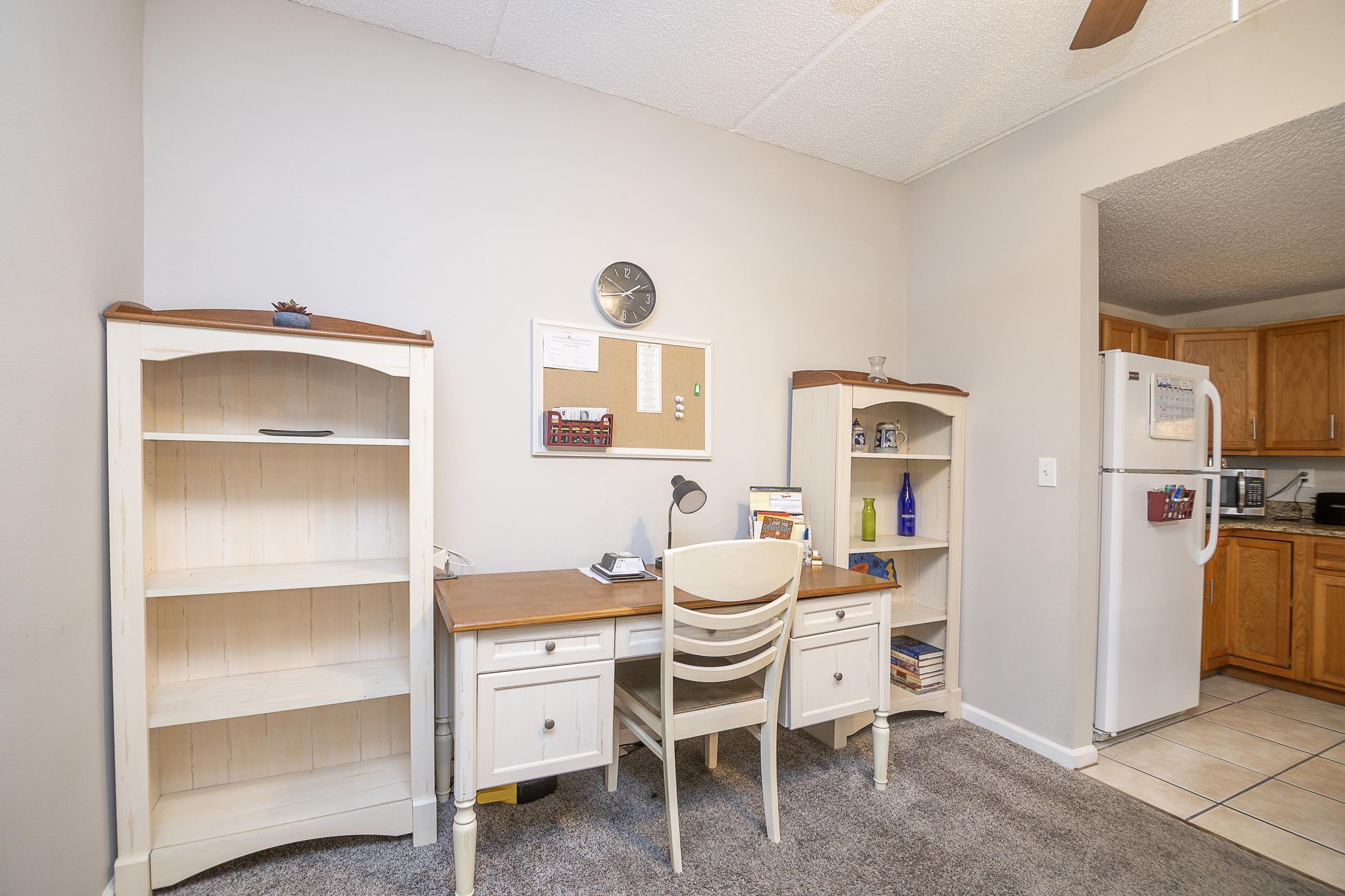1 Talavera Court St. Augustine, FL 32086 - Photo 9 of 28 a room with a table chairs and a kitchen