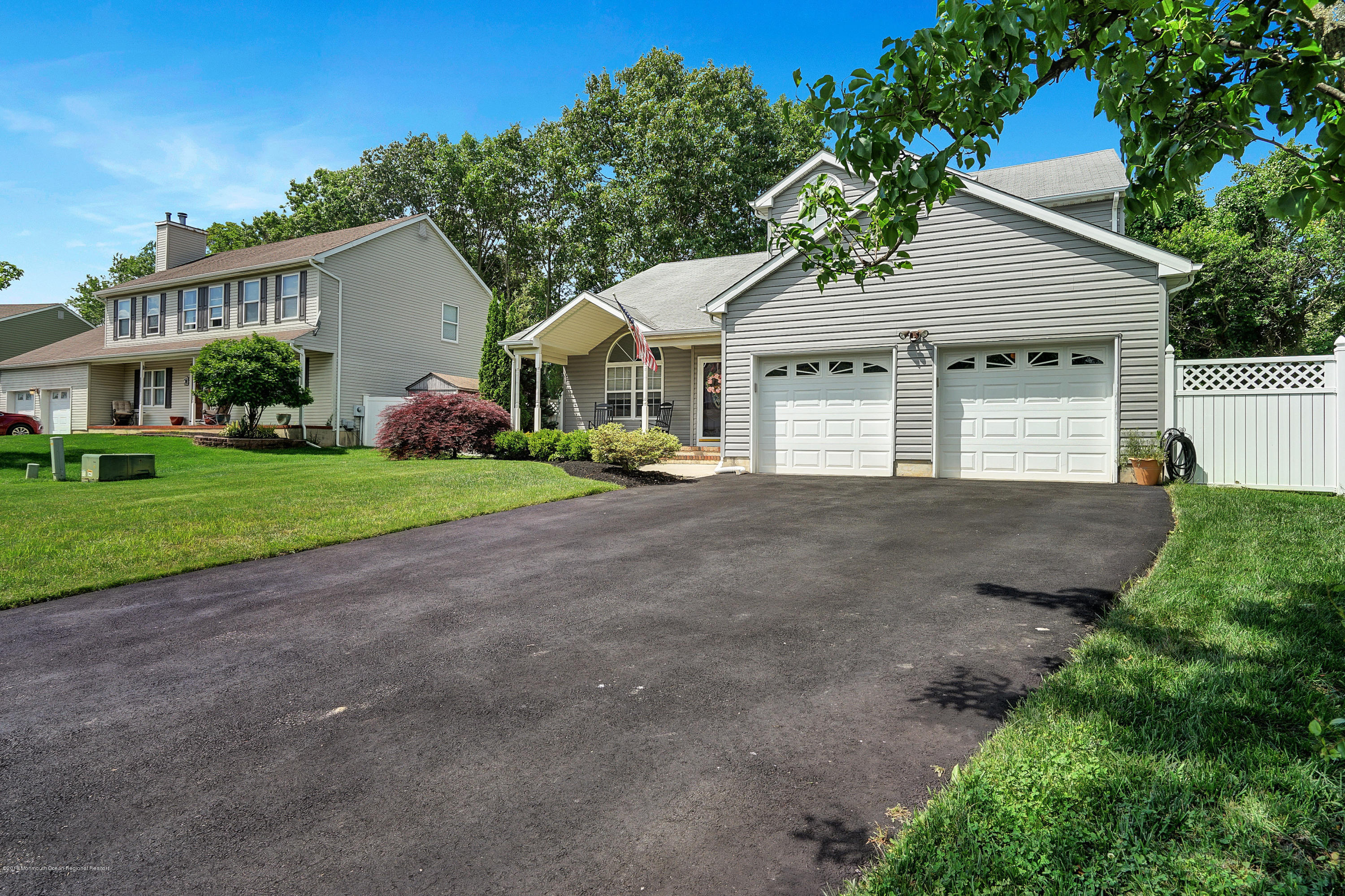 37 Davids Lane Howell, NJ 07731 - Photo 4 of 55 dsc03443