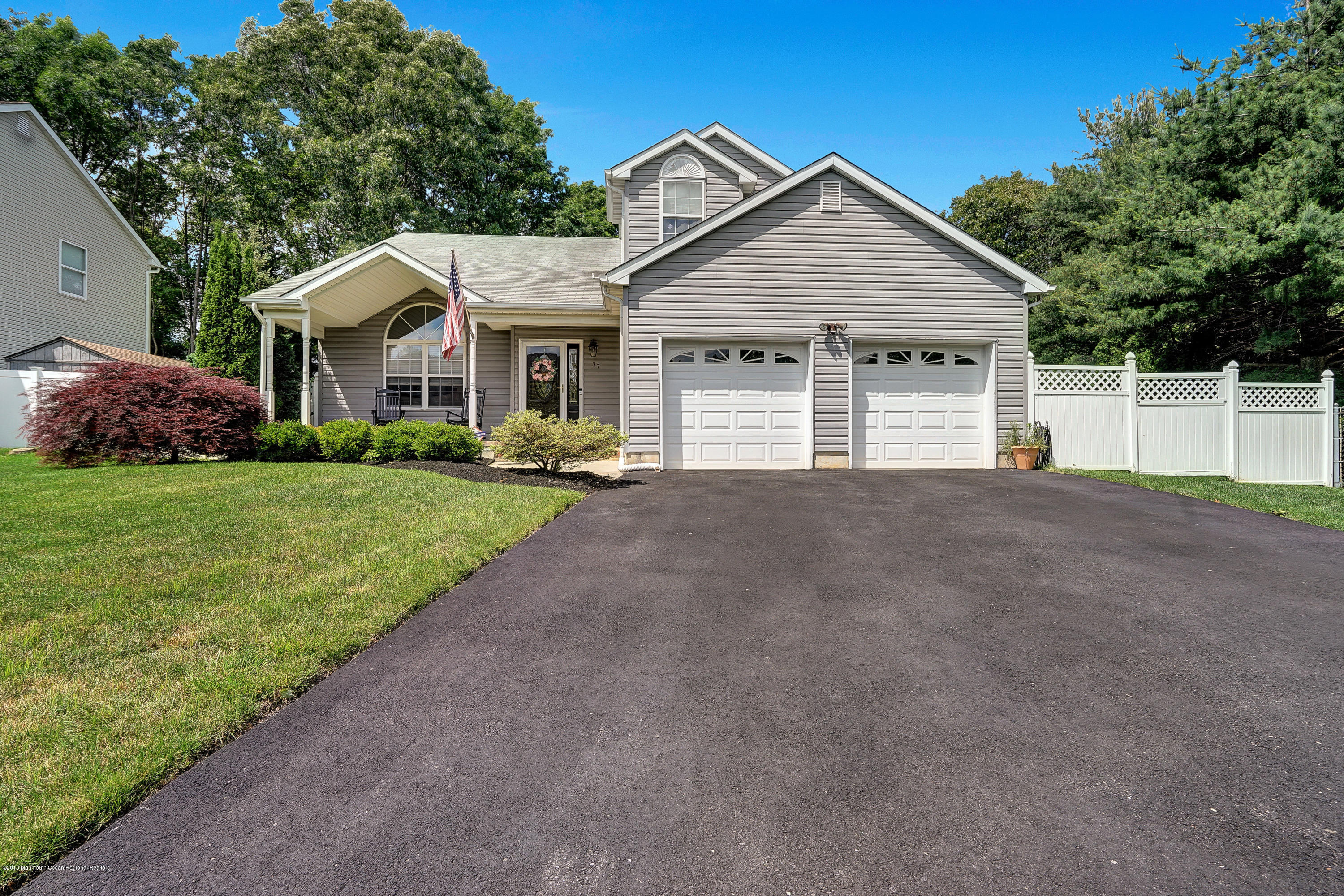 37 Davids Lane Howell, NJ 07731 - Photo 6 of 55 dsc03448