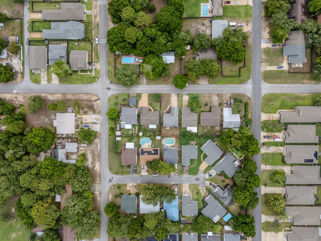 53 4th Street Shalimar, FL 32579 - Photo 41 of 47