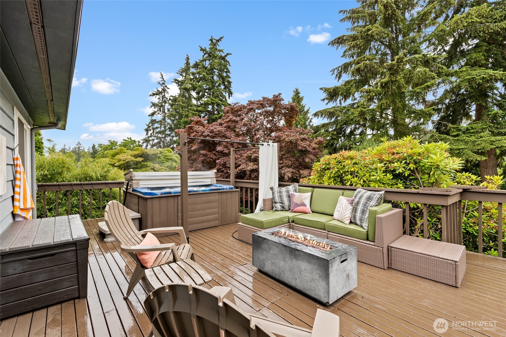 8707 Maple Lane Edmonds, WA 98026 - Photo 13 of 40
