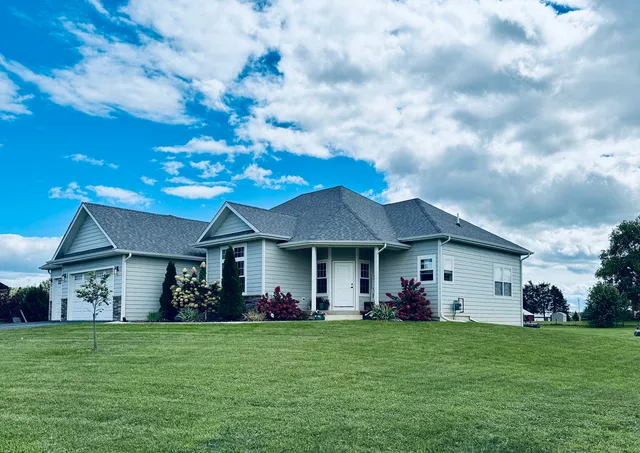 $435,900 | 10359 East Shagbark Lane, Rochelle, IL 61068