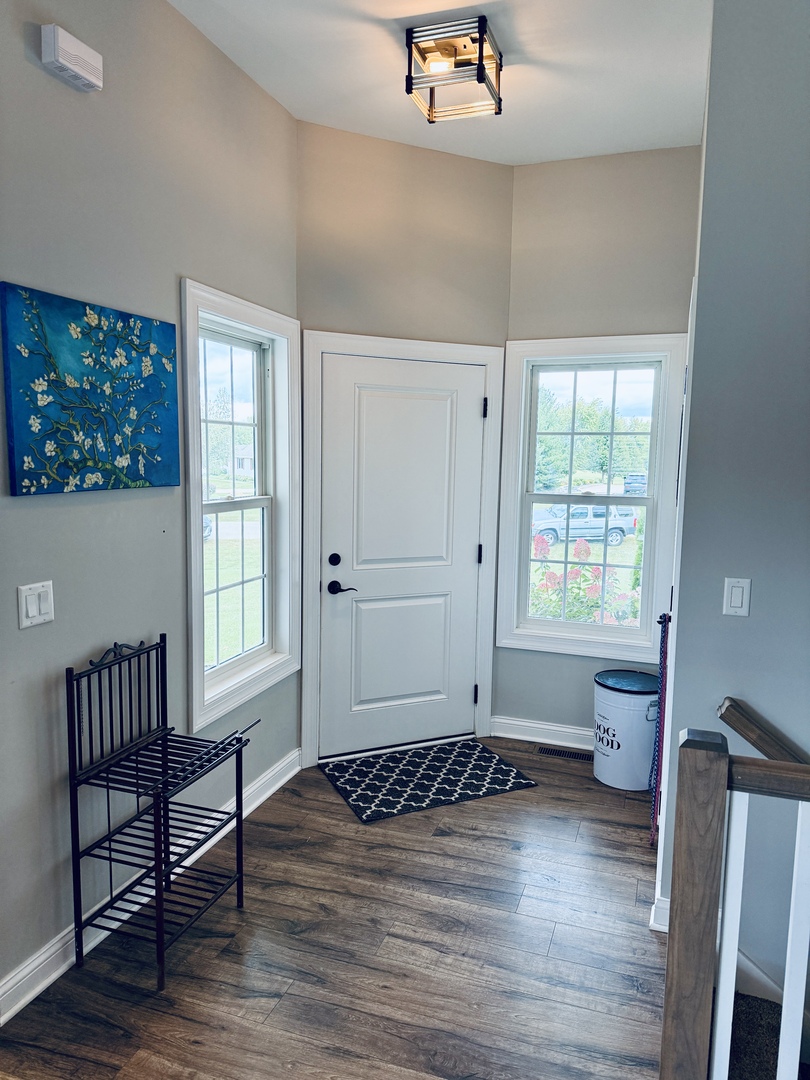 10359 East Shagbark Lane Rochelle, IL 61068 - Photo 4 of 40