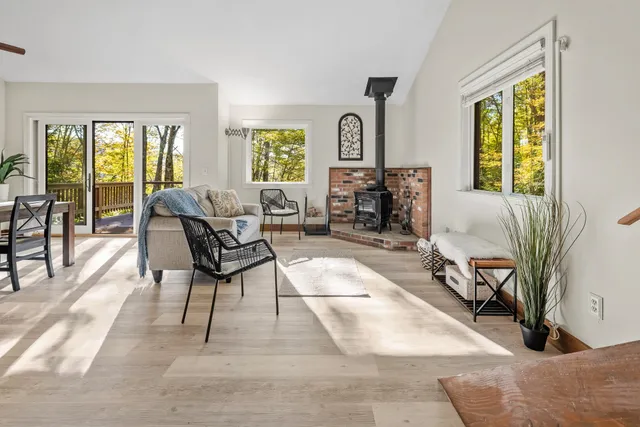 $390,000 | 525 Morgan Road, Hartford, VT 05059