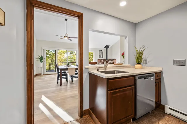 $390,000 | 525 Morgan Road, Hartford, VT 05059