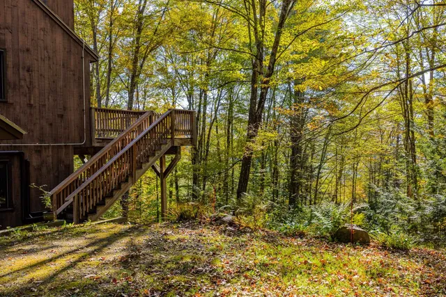 $390,000 | 525 Morgan Road, Hartford, VT 05059